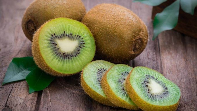 7 Manfaat Kiwi untuk Kecantikan